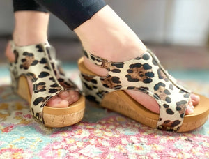 Corky's - Carley Gold Leopard